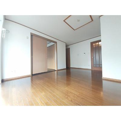 メイプル参番館 101【管理NO：1-005687003-01010】 ★家具家電は申し込み後に搬入します★ ★2026年10月下旬入居可能★の物件画像
