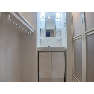 カモミール万葉 202【管理NO：1-023662601-02020】 ★家具家電は申し込み後に搬入します★の物件画像