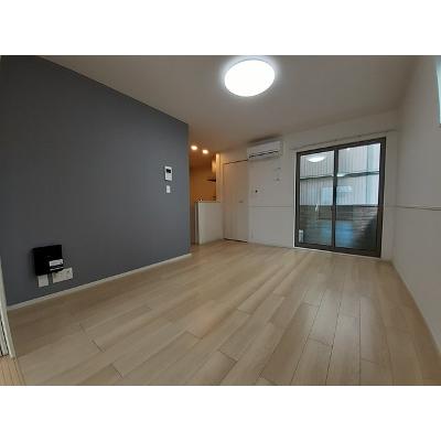 シャイン泉 102【管理NO：1-025722201-01020】 ★家具家電は申し込み後に搬入します★ ★2026年10月下旬入居可能★の物件画像