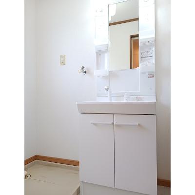 ベイスターＫ 103【管理NO：1-010856901-01030】 ★家具家電は申し込み後に搬入します★の物件画像