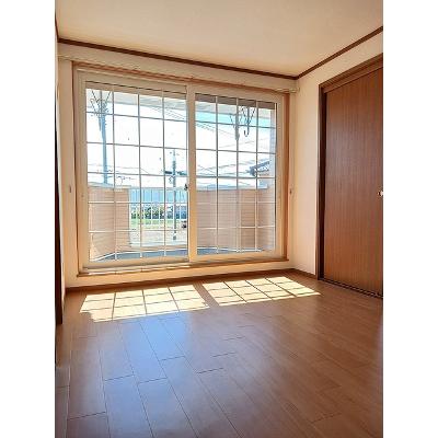 クワ　フォレスト 201【管理NO：1-010492001-02010】 ★家具家電は申し込み後に搬入します★の物件画像