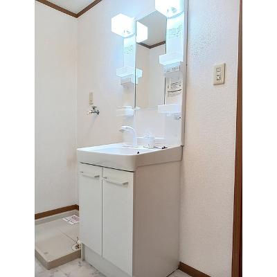 クワ　フォレスト 201【管理NO：1-010492001-02010】 ★家具家電は申し込み後に搬入します★の物件画像