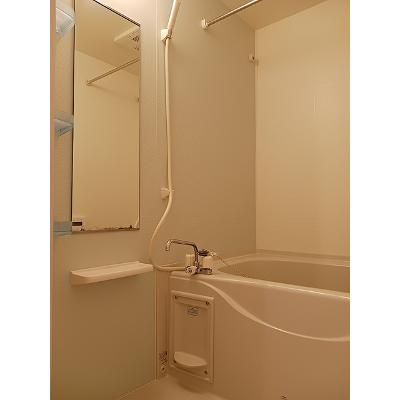 グラース 102【管理NO：1-017500101-01020】 ★家具家電は申し込み後に搬入します★の物件画像