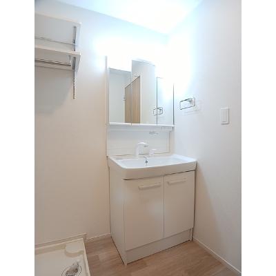 グルックⅡ 101【管理NO：1-027944702-01010】 ★家具家電は申し込み後に搬入します★の物件画像