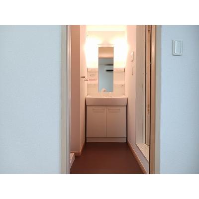 くらりんどう 105【管理NO：1-016408701-01050】 ★家具家電は申し込み後に搬入します★ ★2026年10月下旬入居可能★の物件画像