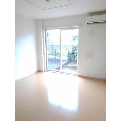 サンライズ向江 102【管理NO：1-016662801-01020】 ★家具家電は申し込み後に搬入します★ ★2026年10月下旬入居可能★の物件画像