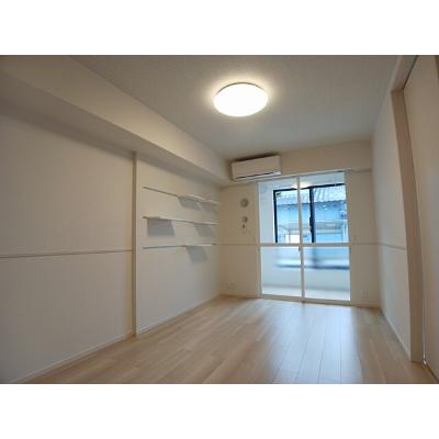 イエローキャロル 103【管理NO：1-027529401-01030】 ★家具家電は申し込み後に搬入します★の物件画像