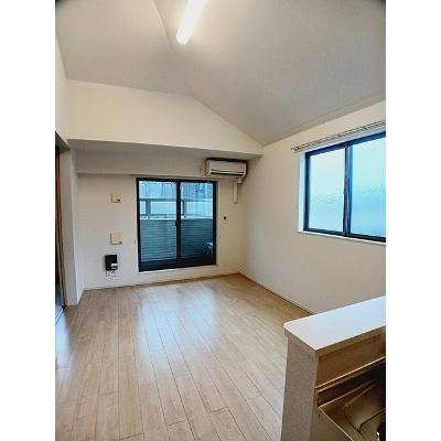 フリージア 201【管理NO：1-021872601-02010】 ★家具家電は申し込み後に搬入します★の物件画像