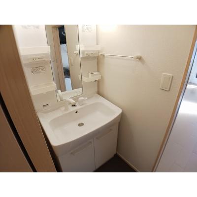 カームリー　ローレル 203【管理NO：1-017096501-02030】 ★家具家電は申し込み後に搬入します★ ★2026年11月中旬入居可能★の物件画像