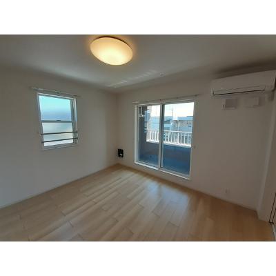 ミーサ 203【管理NO：1-027257601-02030】 ★家具家電は申し込み後に搬入します★ ★2026年11月中旬入居可能★の物件画像