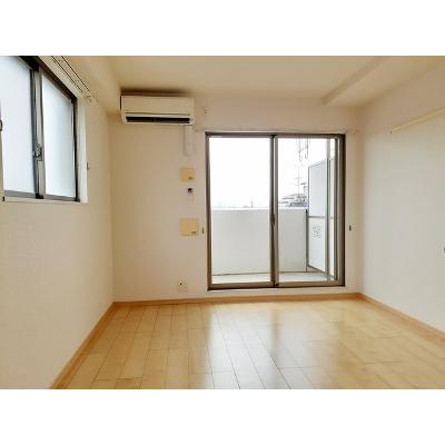 レユシール　エム 301【管理NO：1-019454401-03010】 ★家具家電は申し込み後に搬入します★ ★2026年11月中旬入居可能★の物件画像
