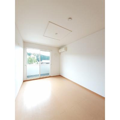 ラフィナート　カメリア 102【管理NO：1-014857402-01020】 ★家具家電は申し込み後に搬入します★ ★2026年11月上旬入居可能★の物件画像