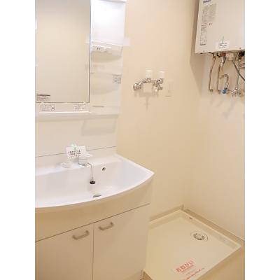 グランソレイユ 201【管理NO：1-018383201-02010】 ★家具家電は申し込み後に搬入します★ ★2026年11月中旬入居可能★の物件画像
