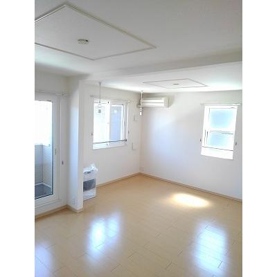 パッションフラワーⅠ 202【管理NO：1-016632501-02020】 ★家具家電は申し込み後に搬入します★ ★2026年11月上旬入居可能★の物件画像