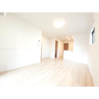 プリウス１９５３ 103【管理NO：1-026246601-01030】 ★家具家電は申し込み後に搬入します★ ★2026年11月上旬入居可能★の物件画像