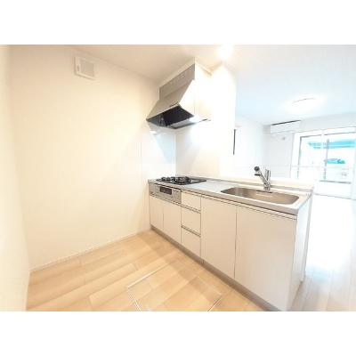 プリウス１９５３ 103【管理NO：1-026246601-01030】 ★家具家電は申し込み後に搬入します★ ★2026年11月上旬入居可能★の物件画像