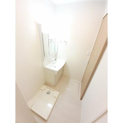 ダーウィンⅢ 201【管理NO：1-026466301-02010】 ★家具家電は申し込み後に搬入します★ ★2026年11月中旬入居可能★の物件画像