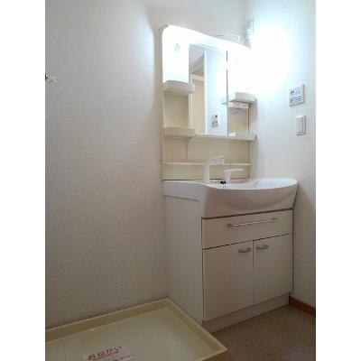 フォレストリバーＢ 103【管理NO：1-014802402-01030】 ★家具家電は申し込み後に搬入します★ ★2026年11月中旬入居可能★の物件画像