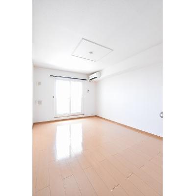 ブランシェ　ラフィネ 202【管理NO：1-014709403-02020】 ★家具家電は申し込み後に搬入します★ ★2026年11月上旬入居可能★の物件画像