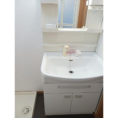 アースリバーＣ 201【管理NO：1-014250603-02010】 ★家具家電は申し込み後に搬入します★ ★2026年11月上旬入居可能★の物件画像