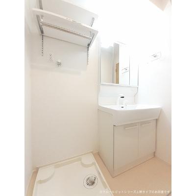 ジラソーレ 203【管理NO：1-028778601-02030】 ★家具家電は申し込み後に搬入します★ ★2027年03月上旬入居可能★の物件画像