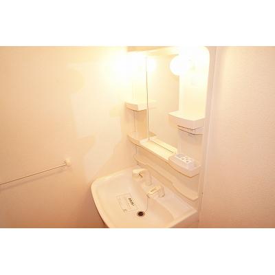 アルコ　イリス 105【管理NO：1-015178901-01050】 ★家具家電は申し込み後に搬入します★ ★2026年11月中旬入居可能★の物件画像