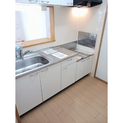 ローズアイズ 201【管理NO：1-014435901-02010】 ★家具家電は申し込み後に搬入します★ ★2026年11月上旬入居可能★の物件画像