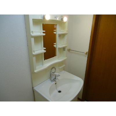 ストーンクローネⅤ 203【管理NO：1-009753502-02030】 ★家具家電は申し込み後に搬入します★ ★2026年10月中旬入居可能★の物件画像