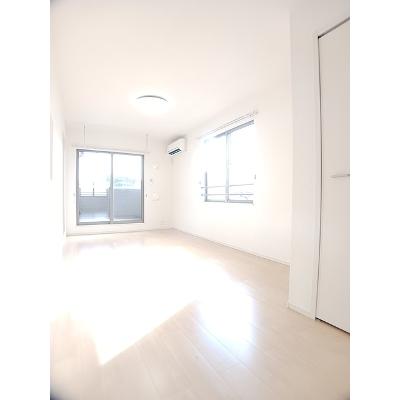 ベル　ミラージュ 305【管理NO：1-021456101-03040】 ★家具家電は申し込み後に搬入します★の物件画像