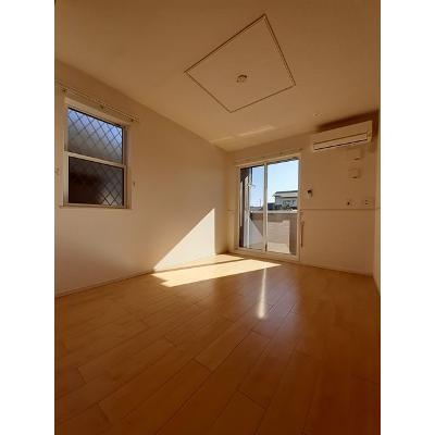 クレア 105【管理NO：1-023706101-01040】 ★家具家電は申し込み後に搬入します★の物件画像