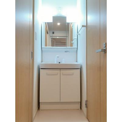 クレア 105【管理NO：1-023706101-01040】 ★家具家電は申し込み後に搬入します★の物件画像