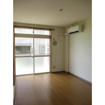 リバーグリーン 102【管理NO：1-004749801-01020】 ★家具家電は申し込み後に搬入します★ ★2026年10月下旬入居可能★の物件画像