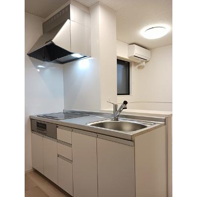 キポス 102【管理NO：1-028008401-01020】 ★家具家電は申し込み後に搬入します★ ★2026年11月中旬入居可能★の物件画像