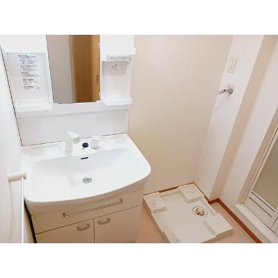 ハピネス 105【管理NO：1-015150401-01040】 ★家具家電は申し込み後に搬入します★ ★2026年11月上旬入居可能★の物件画像