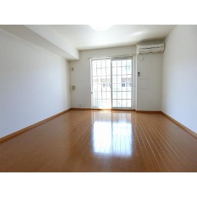 ロジュマンＥ 102【管理NO：1-014188702-01020】 ★家具家電は申し込み後に搬入します★ ★2026年10月下旬入居可能★の物件画像