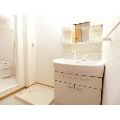 ロジュマンＥ 102【管理NO：1-014188702-01020】 ★家具家電は申し込み後に搬入します★ ★2026年10月下旬入居可能★の物件画像