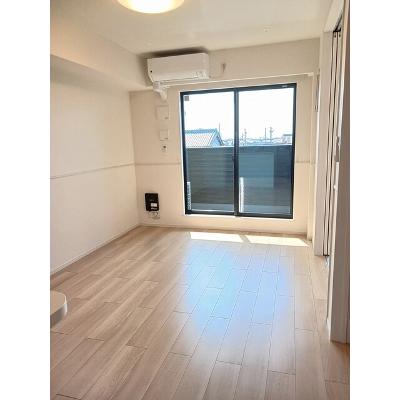 楓 202【管理NO：1-027772401-02020】 ★家具家電は申し込み後に搬入します★の物件画像
