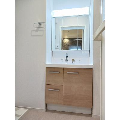 楓 202【管理NO：1-027772401-02020】 ★家具家電は申し込み後に搬入します★の物件画像