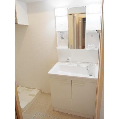 ラ　ヴィータ 202【管理NO：1-021230301-02020】 ★家具家電は申し込み後に搬入します★の物件画像