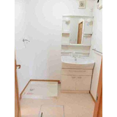 エトワール 205【管理NO：1-015116801-02040】 ★家具家電は申し込み後に搬入します★の物件画像