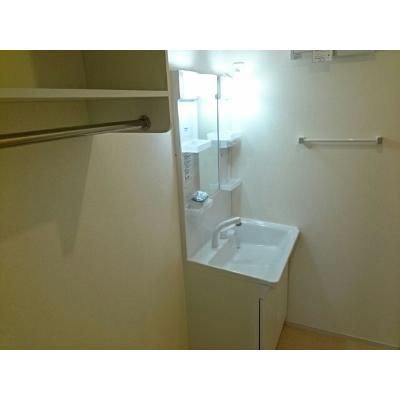ハイビスカス 202【管理NO：1-022117201-02020】 ★家具家電は申し込み後に搬入します★ ★2026年11月上旬入居可能★の物件画像