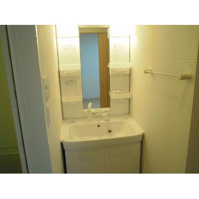 プレウス 101【管理NO：1-018624001-01010】 ★家具家電は申し込み後に搬入します★ ★2026年10月中旬入居可能★の物件画像