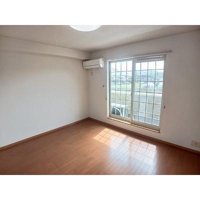 カリーノＲフィーネ 205【管理NO：1-014001601-02040】 ★家具家電は申し込み後に搬入します★の物件画像
