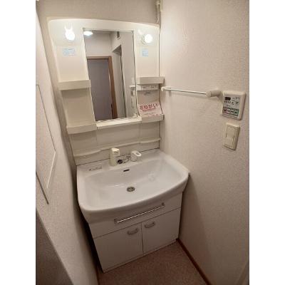 カリーノＲフィーネ 205【管理NO：1-014001601-02040】 ★家具家電は申し込み後に搬入します★の物件画像