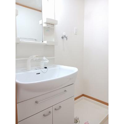 パークアヴェニュー 210【管理NO：1-014274301-02080】 ★家具家電は申し込み後に搬入します★ ★2026年11月中旬入居可能★の物件画像
