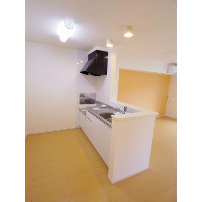 ラズベリー 202【管理NO：1-017882102-02020】 ★家具家電は申し込み後に搬入します★ ★2026年11月中旬入居可能★の物件画像