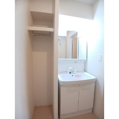 シュロスＢ 203【管理NO：1-025108702-02030】 ★家具家電は申し込み後に搬入します★の物件画像