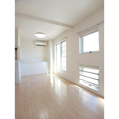 シック・シャンブルⅡ 201【管理NO：1-023360401-02010】 ★家具家電は申し込み後に搬入します★の物件画像