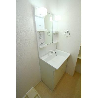 プリムローズⅣ 104【管理NO：1-022090401-01040】 ★家具家電は申し込み後に搬入します★ ★2026年11月上旬入居可能★の物件画像