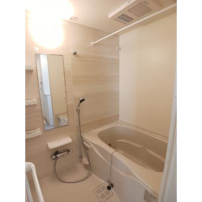 シャイニング 102【管理NO：1-025087701-01020】 ★家具家電は申し込み後に搬入します★の物件画像